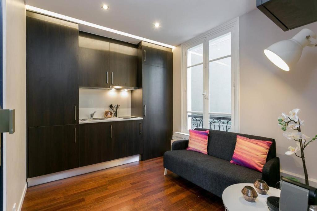Modernized Studio - Meters From The Invalides Gardens Apartment Paris Exterior foto