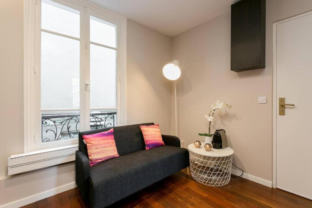 Modernized Studio - Meters From The Invalides Gardens Apartment Paris Exterior foto