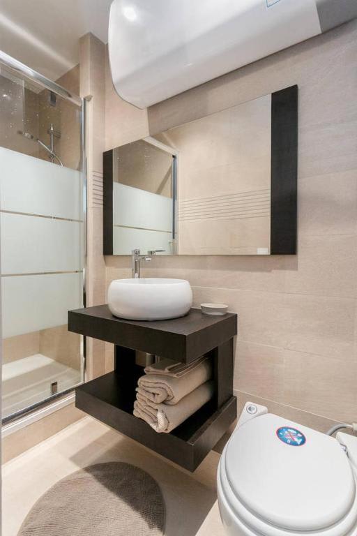 Modernized Studio - Meters From The Invalides Gardens Apartment Paris Exterior foto